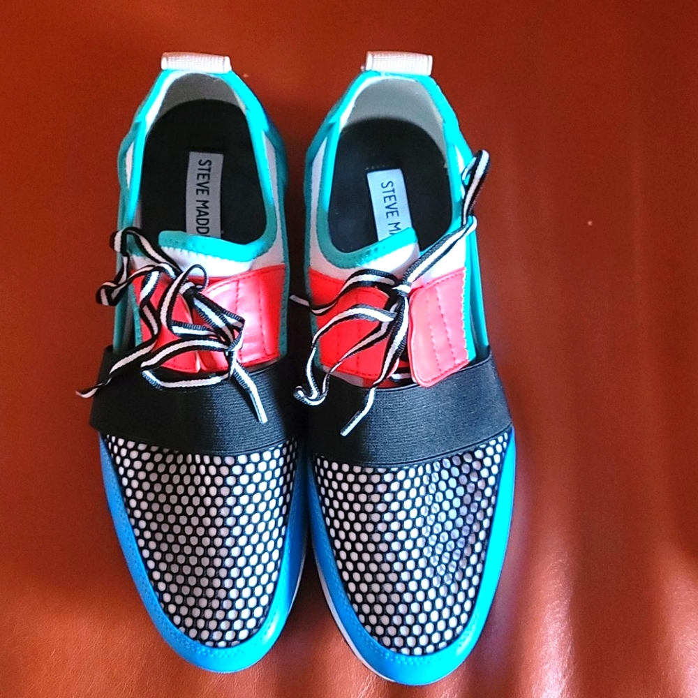 sneakers